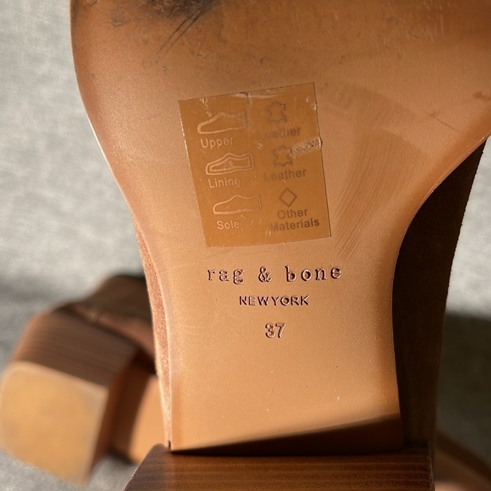 Rag + Bone Rover Chelsea Boot. - Picture 7 of 8
